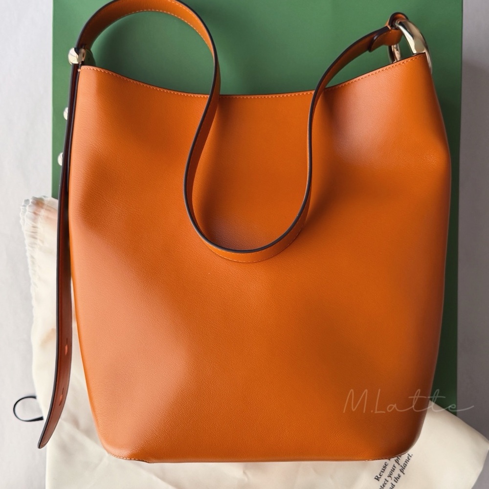 KATE SPADE｜NWOT Large Halo Bucket Shoulder Crossbody Bag in Burnt Amber